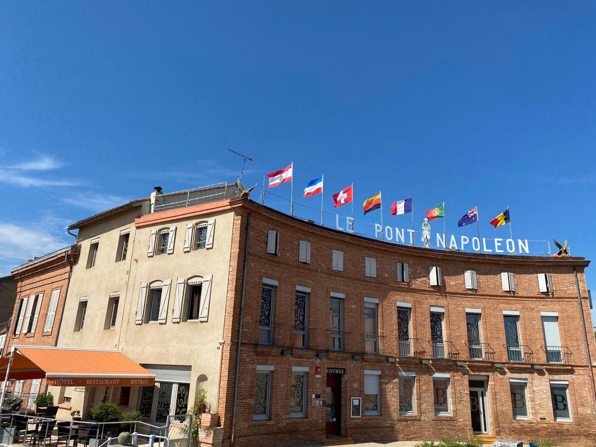 Le Pont Napoleon Moissac Hotel Exterior photo